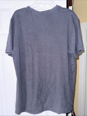 ESNTLS Men's Crew Neck T-Shirt in Gray